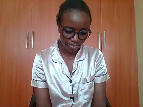 Snapshot of sexy_darleen23 chatting on July 2, 5:13 am sexy darleen23 online show from July 2, 5:13 am