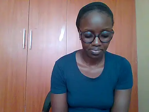 Snapshot of sexy_darleen23 chatting on July 6, 9:17 am sexy darleen23 online show from July 6, 9:17 am