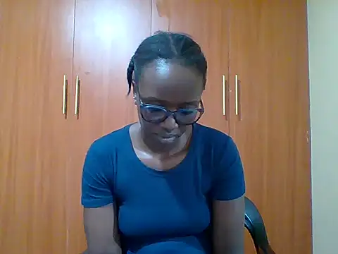 Snapshot of sexy_darleen23 chatting on July 6, 3:03 pm sexy darleen23 online show from July 6, 3:03 pm