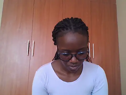 Snapshot of sexy_darleen23 chatting on July 18, 6:28 am sexy darleen23 online show from July 18, 6:28 am