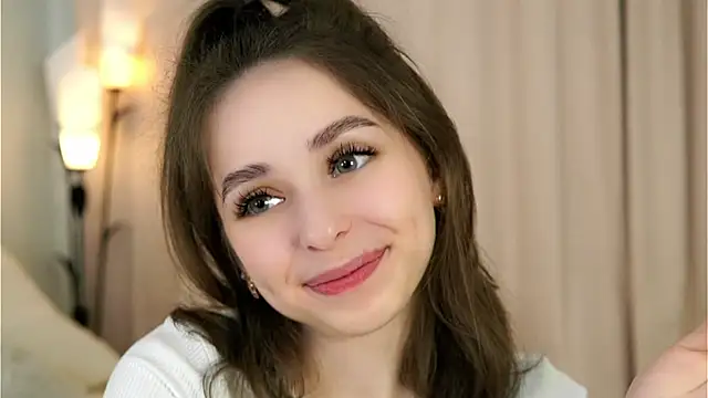 EstherMitchel online show from December 14, 4:12 am