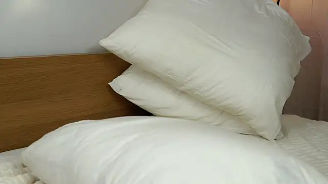 EstherMitchel online show from December 26, 7:13 am
