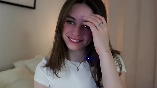 EstherMitchel online show from January 10, 1:10 am