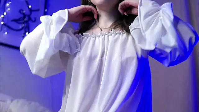 EstherMitchel online show from February 26, 7:20 am