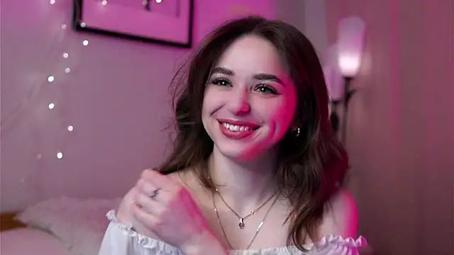 EstherMitchel online show from March 1, 1:22 am