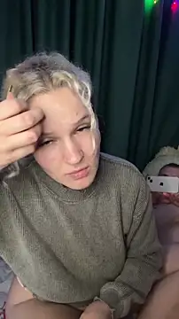 MrMrsRight online show from December 22, 4:48 pm