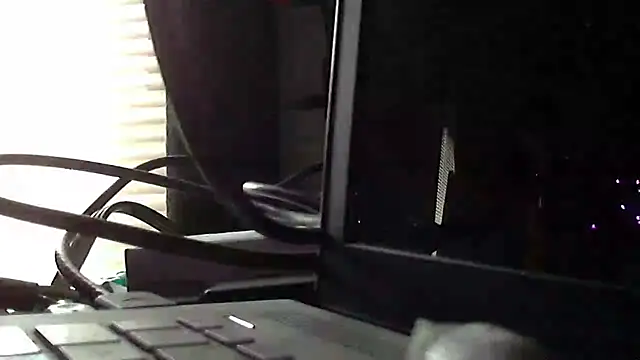 Snapshot of jessicalove99 chatting on April 13, 4:34 pm jessicalove99 online show from April 13, 4:34 pm