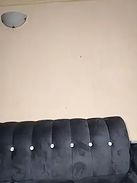 Snapshot of Winnie_- chatting on February 6, 9:49 pm Winnie - online show from February 6, 9:49 pm