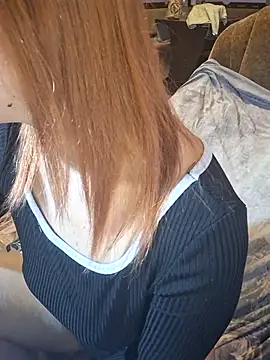 Snapshot of _Kitti_ chatting on October 17, 10:29 am Kitti online show from October 17, 10:29 am