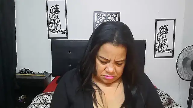 Shanttal0272 online show from January 11, 4:56 pm