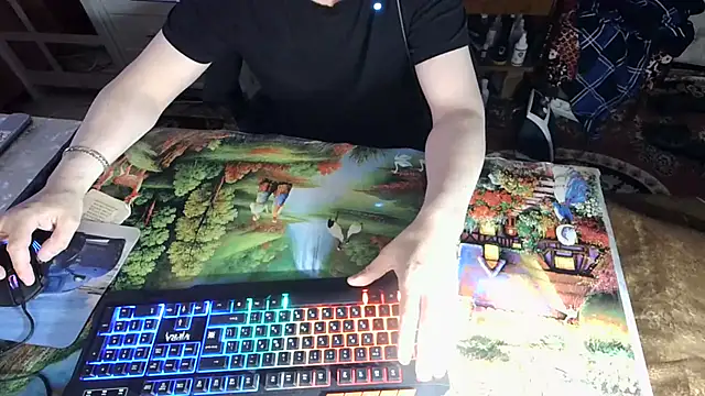 Snapshot of oleg1984 chatting on September 10, 5:24 pm oleg1984 online show from September 10, 5:24 pm