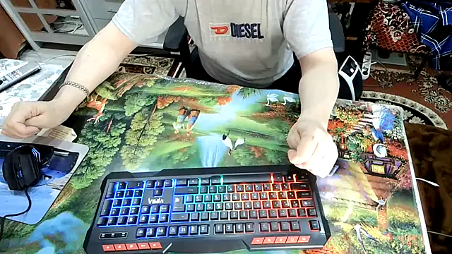 Snapshot of oleg1984 chatting on October 1, 4:57 pm oleg1984 online show from October 1, 4:57 pm