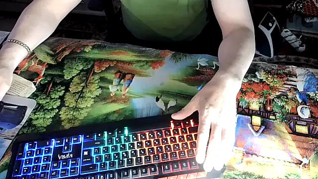 Snapshot of oleg1984 chatting on October 9, 7:23 pm oleg1984 online show from October 9, 7:23 pm