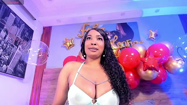 Snapshot of Aliisson_Cruz chatting on November 7, 2:44 am Aliisson Cruz online show from November 7, 2:44 am