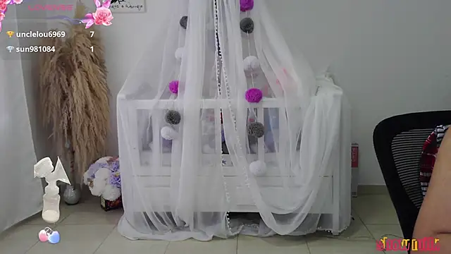 Snapshot of umarany chatting on February 24, 2:48 pm umarany online show from February 24, 2:48 pm