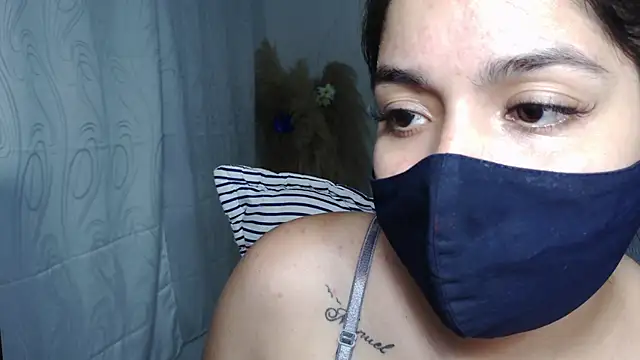 Snapshot of umarany chatting on October 27, 10:14 pm umarany online show from October 27, 10:14 pm