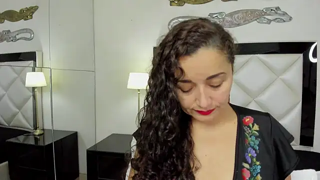  luna  sweet  online show from February 5, 3:34 am