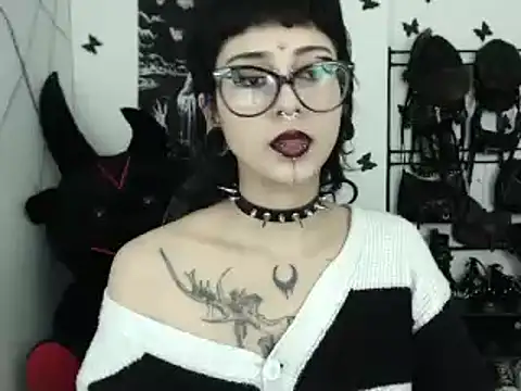 n0sferatus   online show from January 18, 3:10 am