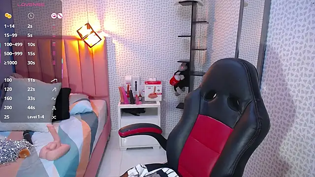 CATIAJONES online show from October 10, 6:51 pm