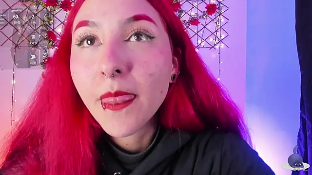 Snapshot of Megan_wolf1_ chatting on May 31, 3:58 am Megan wolf1 online show from May 31, 3:58 am