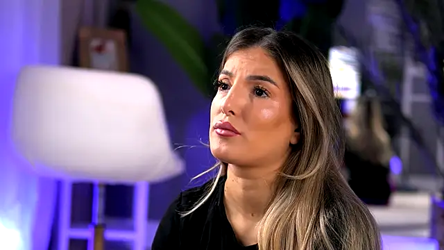 KellyMathews online show from October 17, 2:26 am