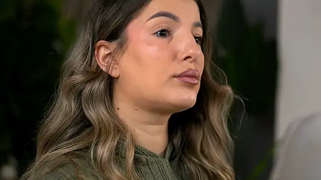 Snapshot of KellyMathews chatting on February 22, 2:02 am KellyMathews online show from February 22, 2:02 am