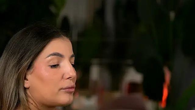 Snapshot of KellyMathews chatting on February 25, 2:43 am KellyMathews online show from February 25, 2:43 am