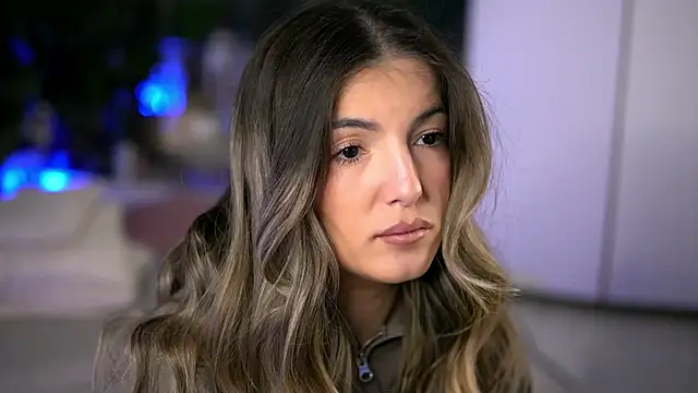 Snapshot of KellyMathews chatting on March 1, 2:57 am KellyMathews online show from March 1, 2:57 am