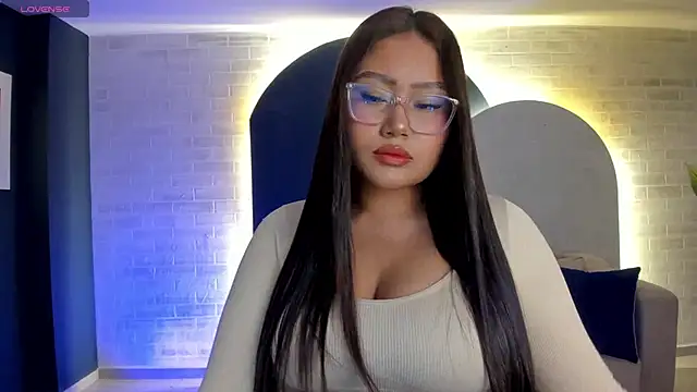 AmberLewis  online show from January 26, 10:57 pm