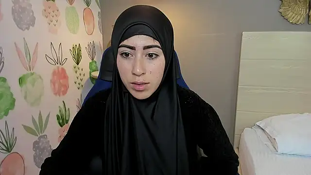 Snapshot of chaymae_nah_ chatting on January 9, 8:24 am chaymae nah online show from January 9, 8:24 am