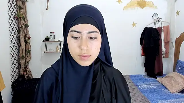 chaymae nah  online show from September 29, 10:58 pm