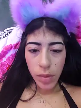 chaymae nah  online show from March 28, 9:42 am