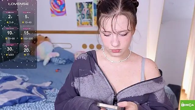 HanahCute online show from October 21, 1:28 am