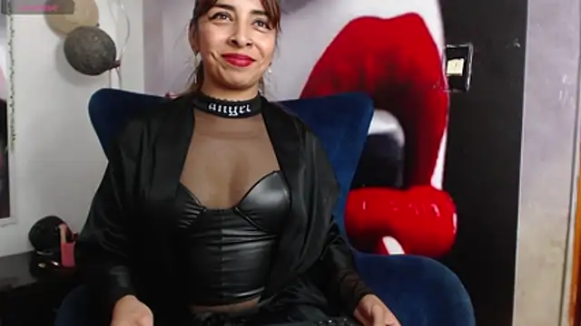 Snapshot of ameliefederline11 chatting on November 5, 11:05 pm ameliefederline11 online show from November 5, 11:05 pm