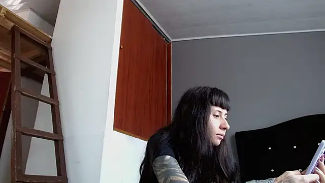 Emilia 1995 online show from July 25, 2:14 pm