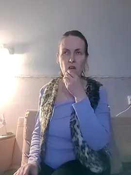 Evelina cute online show from December 15, 1:26 pm