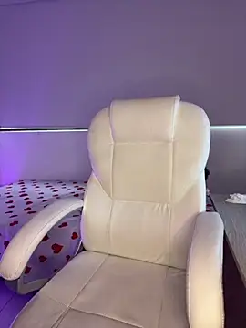 nyna 1 online show from September 24, 10:35 pm