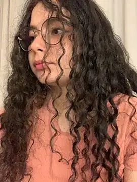 Snapshot of Antoniart_ chatting on January 12, 8:57 am Antoniart online show from January 12, 8:57 am