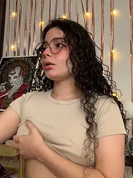 Snapshot of Antoniart_ chatting on January 14, 3:32 am Antoniart online show from January 14, 3:32 am