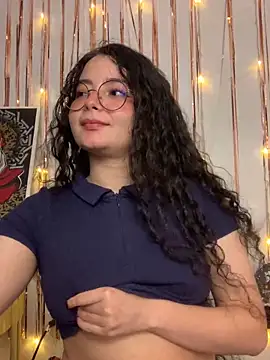 Snapshot of Antoniart_ chatting on January 24, 3:11 am Antoniart online show from January 24, 3:11 am