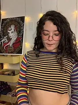 Snapshot of Antoniart_ chatting on February 9, 3:53 am Antoniart online show from February 9, 3:53 am