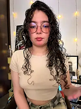 Snapshot of Antoniart_ chatting on September 11, 1:28 am Antoniart online show from September 11, 1:28 am