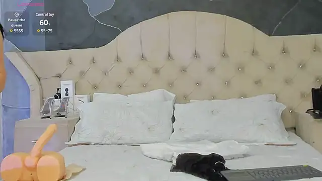 AmberGreyy  online show from February 7, 1:32 pm