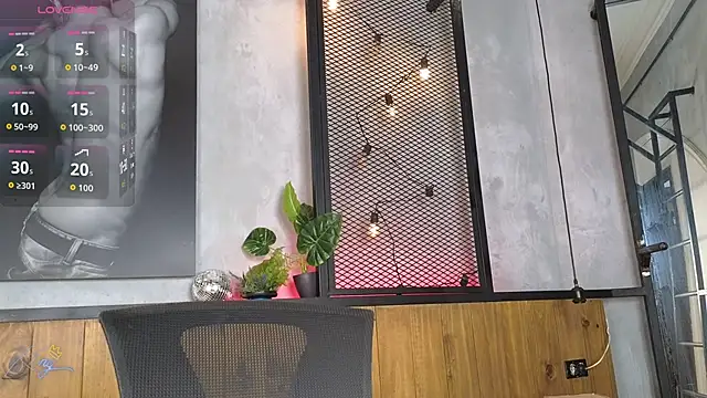 Snapshot of andrewortix chatting on March 27, 5:13 am andrewortix online show from March 27, 5:13 am