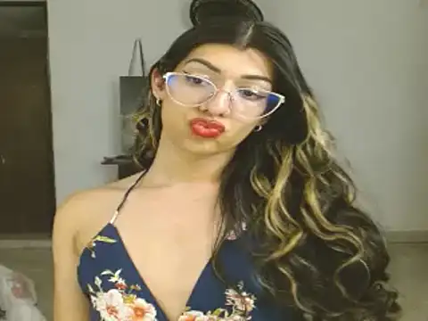 engielphoenis14 online show from January 19, 5:58 am