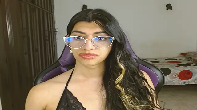 engielphoenis14 online show from September 22, 9:28 pm