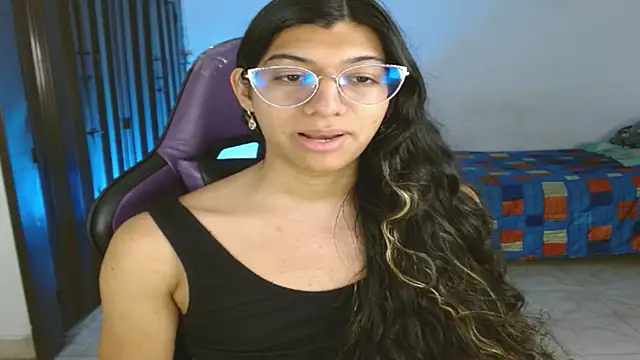 engielphoenis14 online show from November 30, 12:14 am