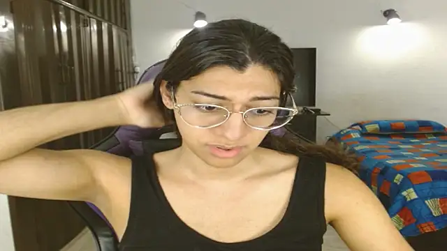 Snapshot of engielphoenis14 chatting on June 12, 1:04 am engielphoenis14 online show from June 12, 1:04 am