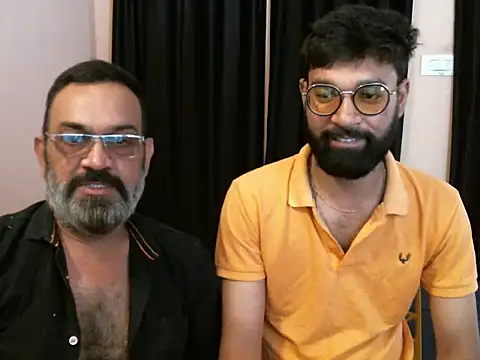 Snapshot of indianbull2023 chatting on April 19, 7:07 am indianbull2023 online show from April 19, 7:07 am