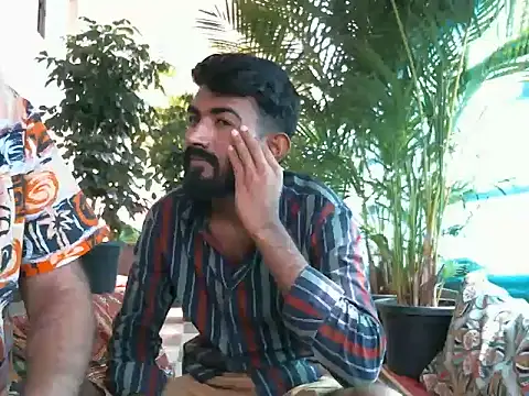 Snapshot of indianbull2023 chatting on May 24, 9:47 am indianbull2023 online show from May 24, 9:47 am